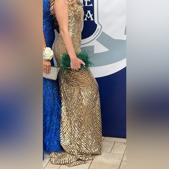 Portia & Scarlett Couture Gold Sequin Dress - Picture 6 of 8